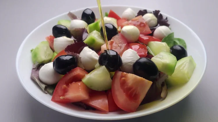دانلود ویدیو استوک Greek Salad With Olive Oil
